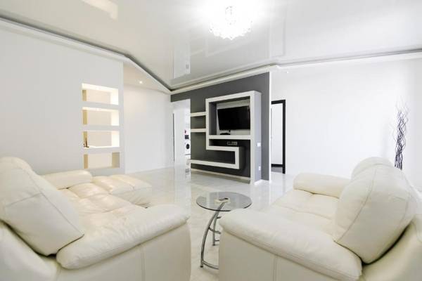 Apartments on Lev Tolstoi