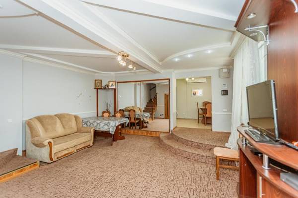 Bright and cozy home with personal terrace