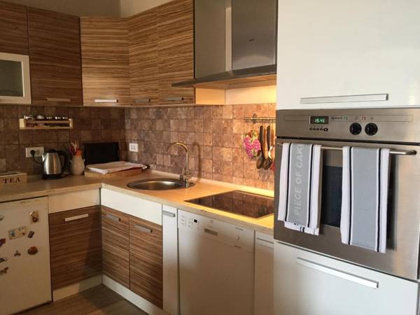 Guesthouse HHL - Liman ll