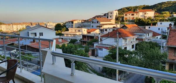 Deluxe 2 Bedroom Apartment