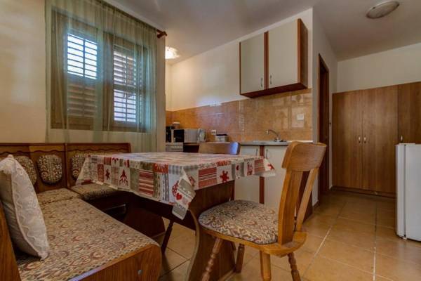 St. Lawrence Apartments With Sea View