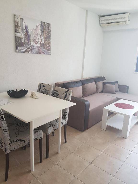 Apartments Vraneš Tivat