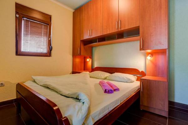 Romeo And Juliet Apartments