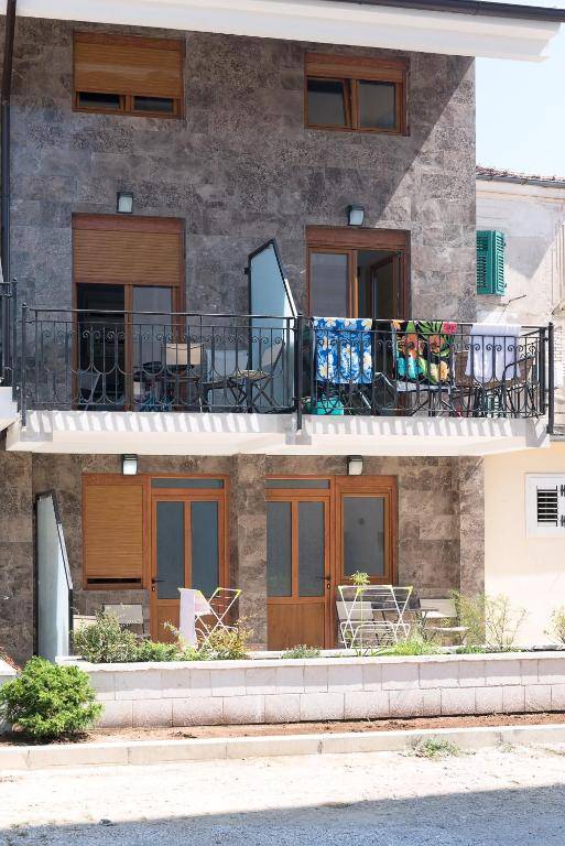 Apartmani Trojanovic Obala