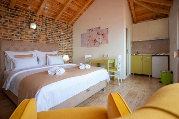 Harmonia Bungalows & Pool