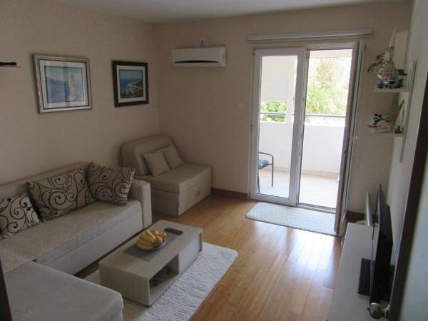 Sunny Apartment Pržno-Miločer