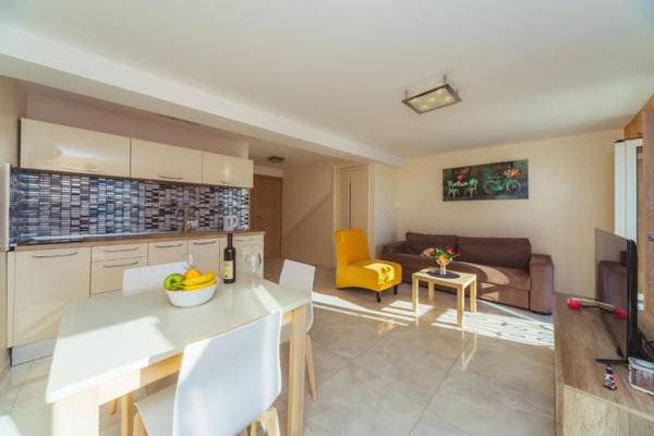 Apartments Galija Petrovac Lux