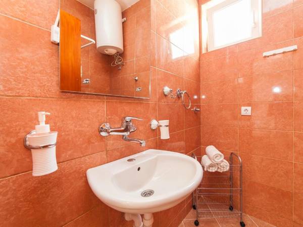 Apartments Vjera Petrovac