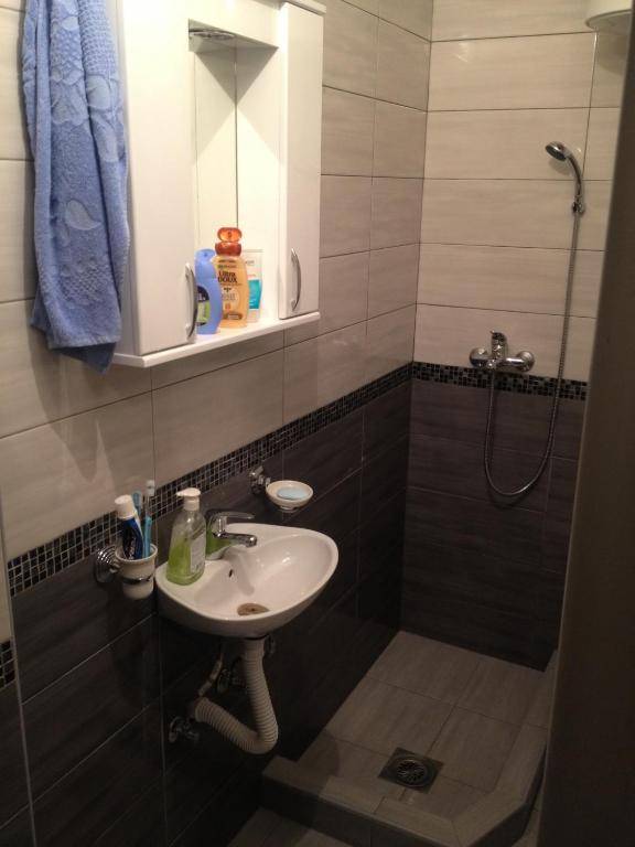 Apartman Sutomore 8 osoba
