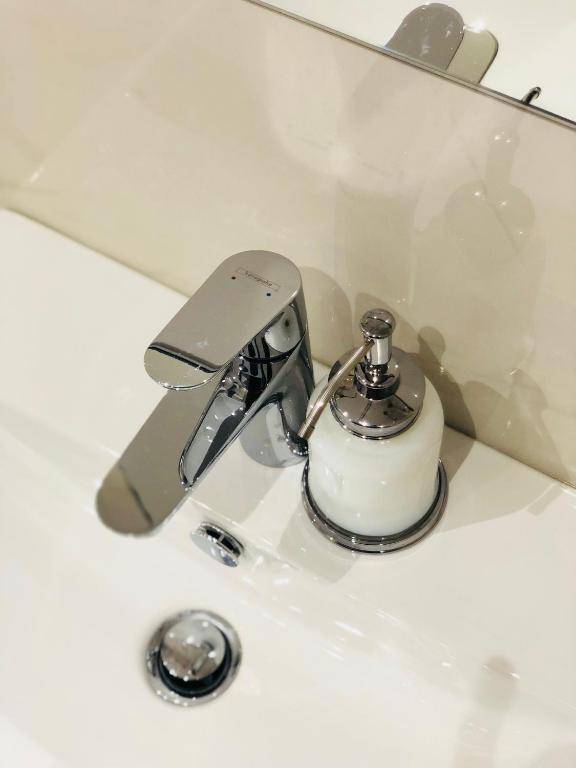 Three Dots by Todorovic Family