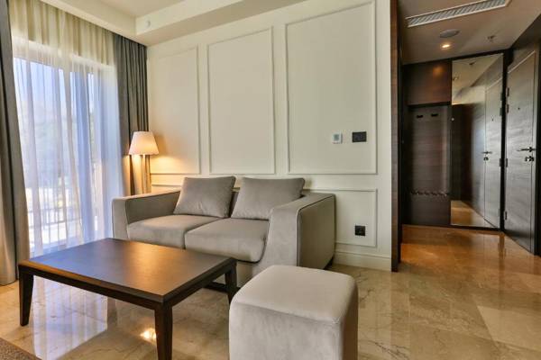 Hotel California by Aycon