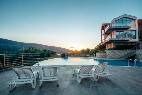 Acacia Hill Apartment C01