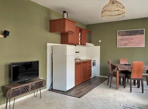 50m-to-Sea Holiday Apartment Norwegian Village