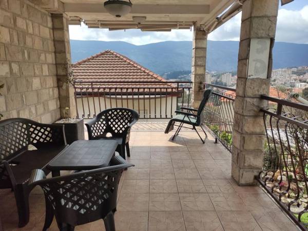 Nice house with a playground and big terrace