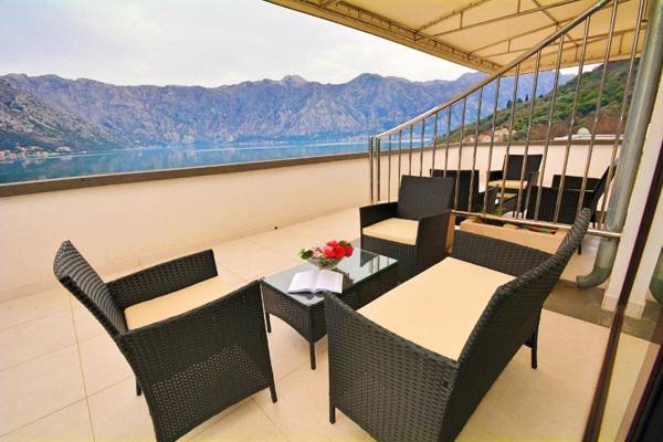 Cattaroom Apartments