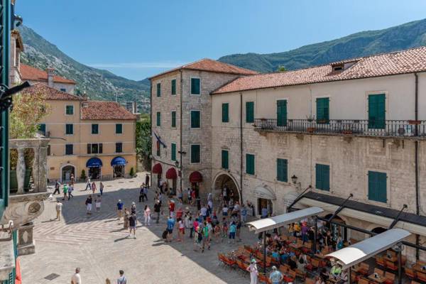 Old Town Clock Tower Apartment
