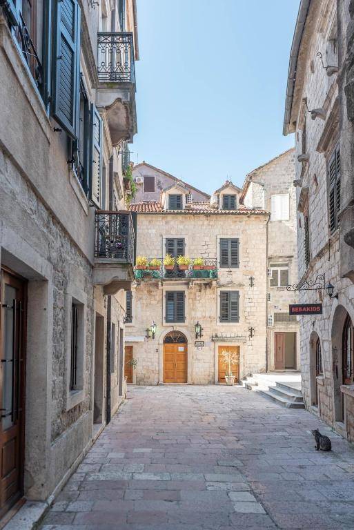 Sasha di Cattaro - Old Town Lux Apartment