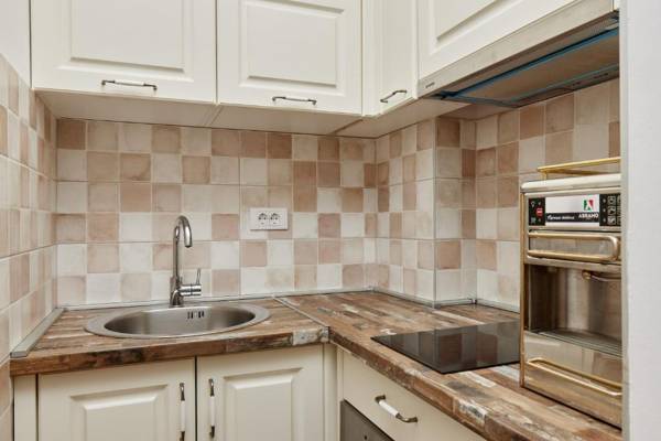 Iva's Sea View balcony