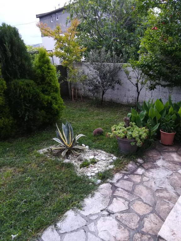 Rooms and Apartments Milana