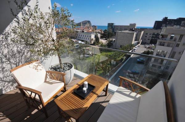 Leona Residences Apartment