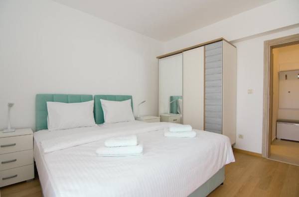 Apart Hotel M.S. KATUNJANIN