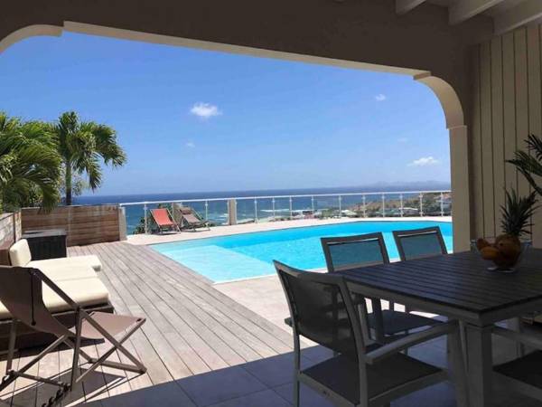 V2 Dream panorama of the ocean