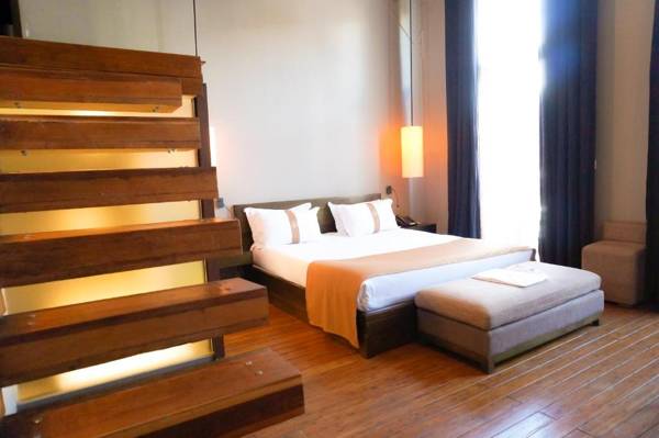 Le Louvre Hotel & Spa