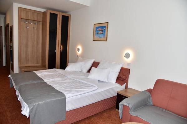 Hotel Makpetrol Struga