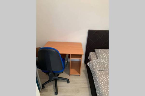 Workspace - Bright modern apartment - 5 min from Center