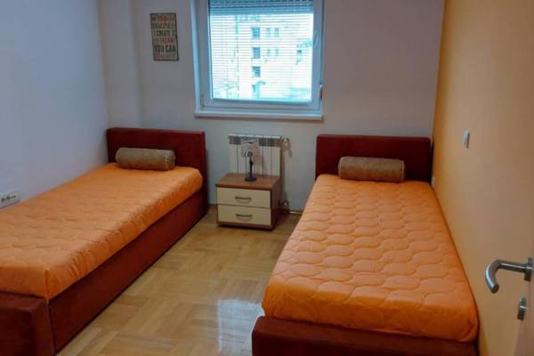 Marvelous One Bedroom Park Apartment Van Gogh