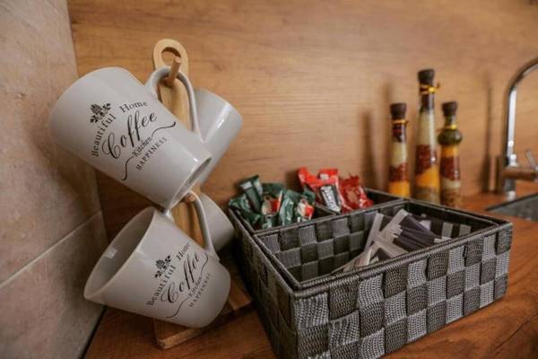 Mickitos Apartments at Macedonia Square