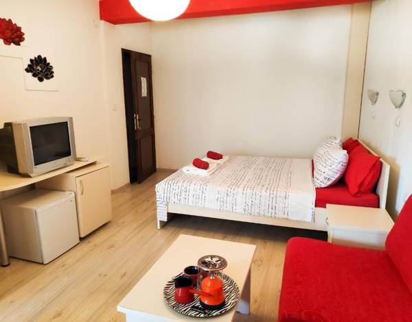 Central Studios & Rooms