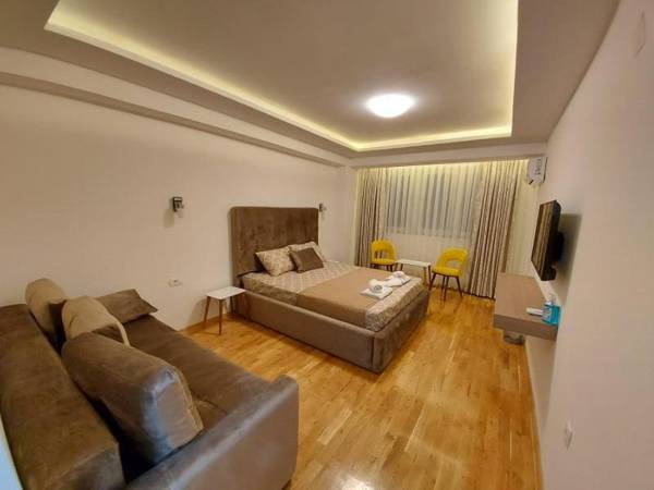 Queens Central Apartments