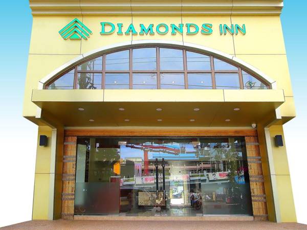 Diamonds Inn