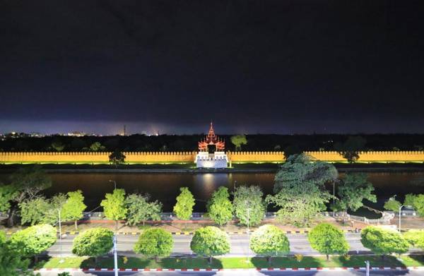 Sunset Palace View Suites