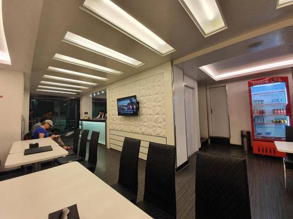 Clover City Center Hotel