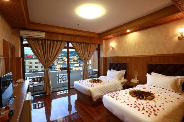 Cherry Queen Hotel