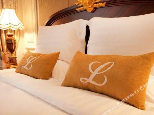 New Orient Landmark Hotel