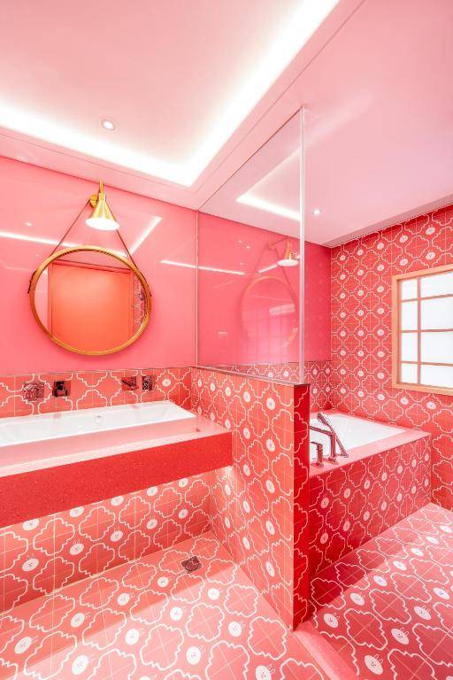 LINE FRIENDS presents CASA DE AMIGO