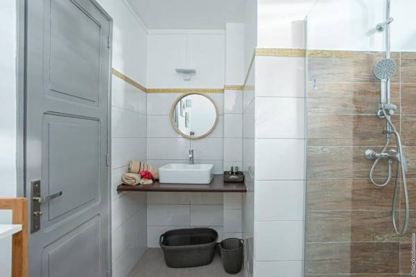 Appartement de 2 chambres a Les Trois Ilets a 50 m de la plage avec vue sur la ville jardin clos et wifi