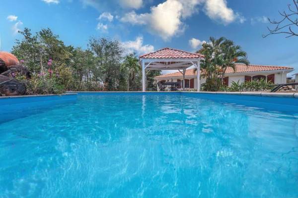 Diamantina Villa de charme refaite à neuf 4 chambres PISCINE