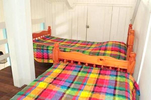 Appartement d'une chambre a Sainte Anne a 400 m de la plage avec jardin clos et wifi