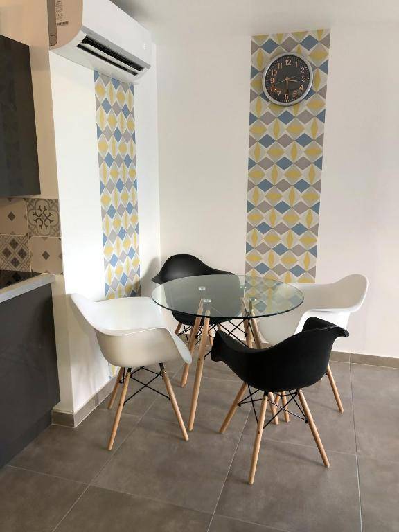 Maison de 2 chambres avec vue sur la mer piscine partagee et jardin clos a La Trinite a 2 km de la plage