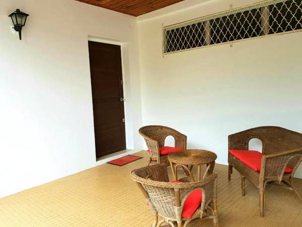 Appartement de 2 chambres avec vue sur la mer jardin clos et wifi a Fort de France