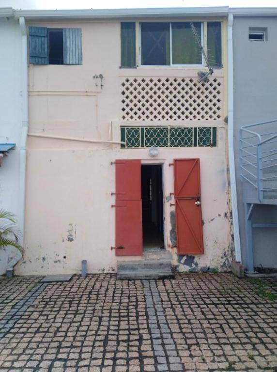 Maison de 3 chambres avec vue sur la mer a Saint Pierre