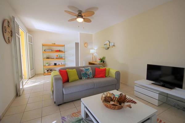 Villa 200m from the beach MQSL17