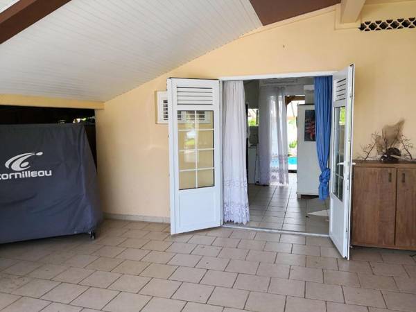 Appartement d'une chambre avec piscine partagee jardin clos et wifi a Le lamentin a 9 km de la plage