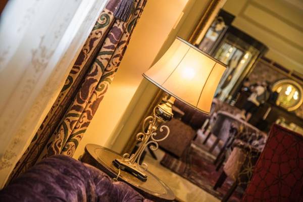 AX The Victoria Hotel