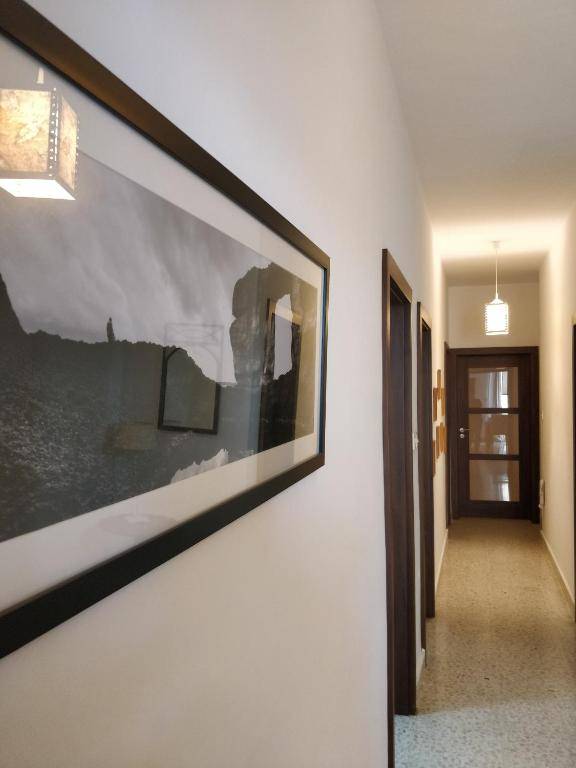 Large apartment close to rocky beach MCRE1-1