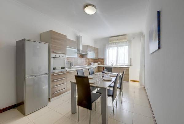 Modern 3 Bedroom Apartment in Central Sliema